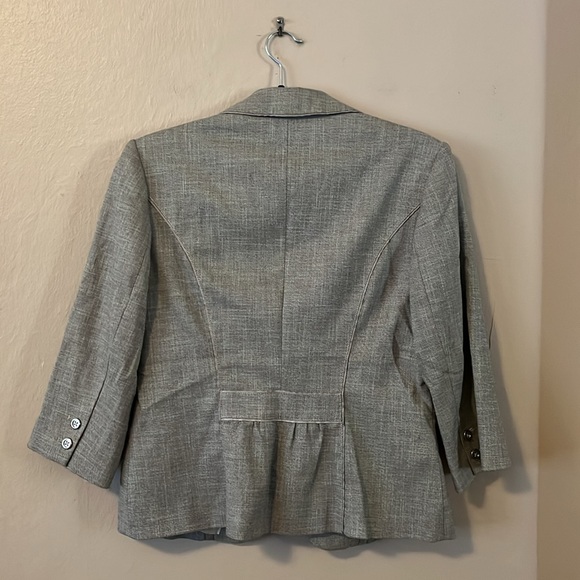 White House Black Market 3/4 Sleeve Ruffle Blazer 12 - Picture 2 of 16